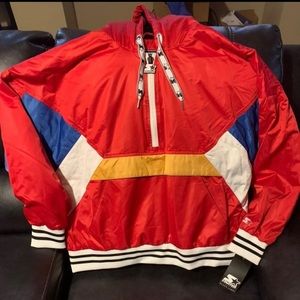 Stylish rare starter pullover.